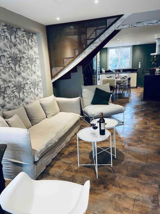 Holiday home Maison Climatisee Avec Stationnement Et Wifi
